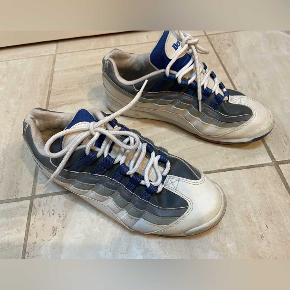 Dexter bowling shoes